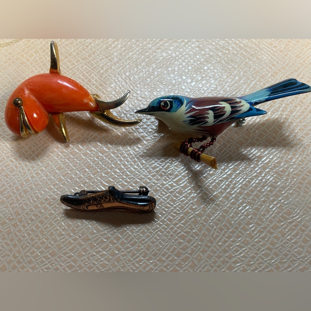 Vintage European Colorful Brooch Set